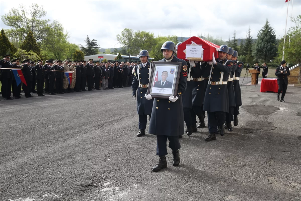 GÜNCELLEME – Nevşehir'de otomobilin çarptığı jandarma personeli şehit oldu