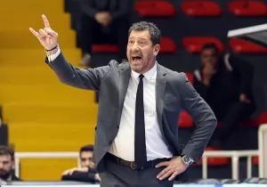 - Onvo Büyükçekmece Basketbol: 85 - Pınar Karşıyaka: 72