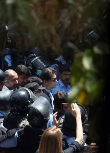 - Mahkemenin bu kararı, 2 hafta boyunca Han’ın tutuklanmasını engelliyor