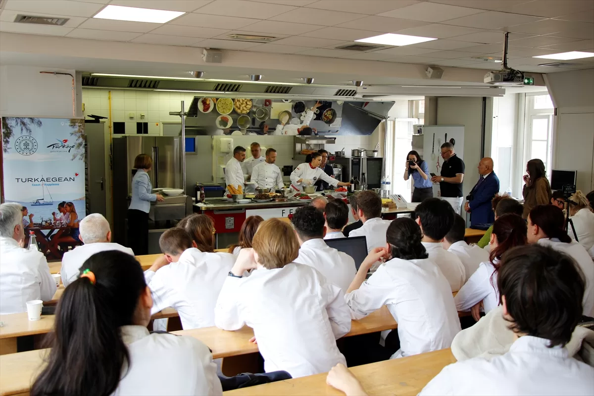 Paris'teki asırlık gastronomi okulu Ferrandi'de Türk mutfağı tanıtıldı