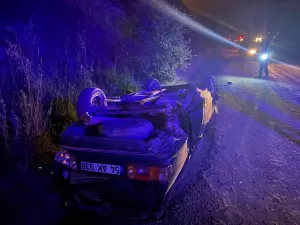 SAKARYA (AA) – Sakarya'da otomobille çarpıştıktan sonra devrilen aracın sürücüsü