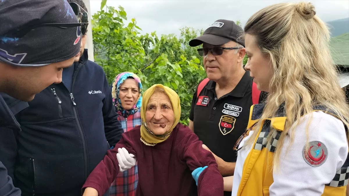 Sakarya'da mantar toplarken kaybolan 95 yaşındaki yaşlı kadın ormanlık alanda bulundu