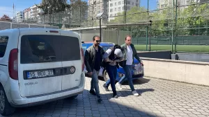 SAMSUN (AA) – Samsun'un Atakum ilçesinde tartıştığı kız arkadaşını silahla