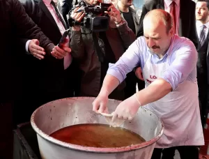 BURSA (AA) – Sanayi ve Teknoloji Bakanı Mustafa Varank, "Bizim