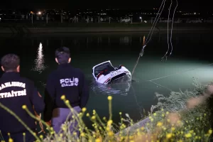 ŞANLIURFA (AA) – Şanlıurfa'da içinde 5'i çocuk 6 kişinin bulunduğu