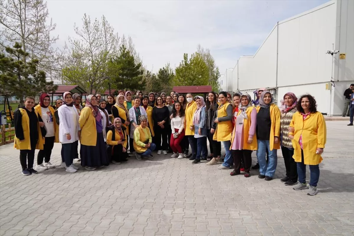 Selvi Kılıçdaroğlu Seydişehir'de ziyaretlerde bulundu