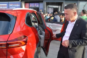 ŞIRNAK (AA) – Şırnak’ın Silopi ilçesinde tanıtılan Türkiye'nin yerli otomobili