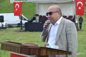 HAKKARİ (AA) – Türkiye Kayak Federasyonu tarafından Hakkari'nin Yüksekova ilçesinde