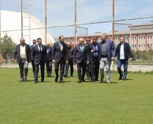 - "Sivasspor'un çok güzel tesisleri var. Akademi konusunda da birçok