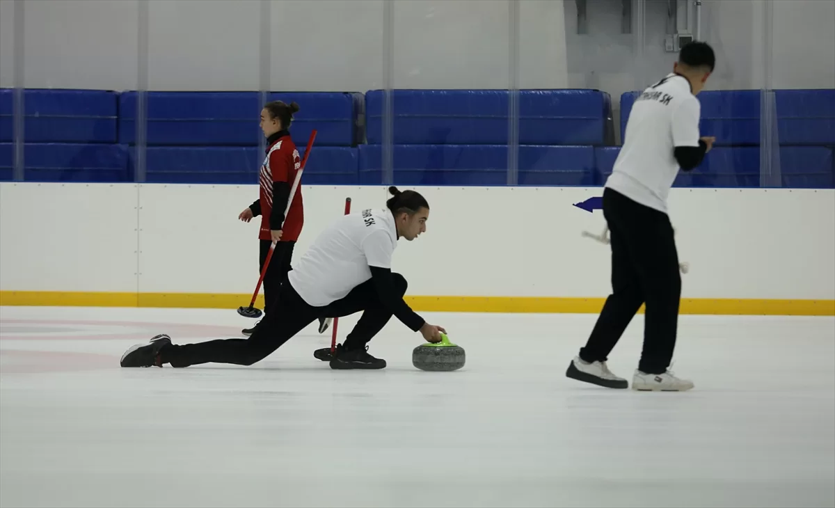 Türkiye Curling Yükselme Müsabakaları Samsun'da devam ediyor