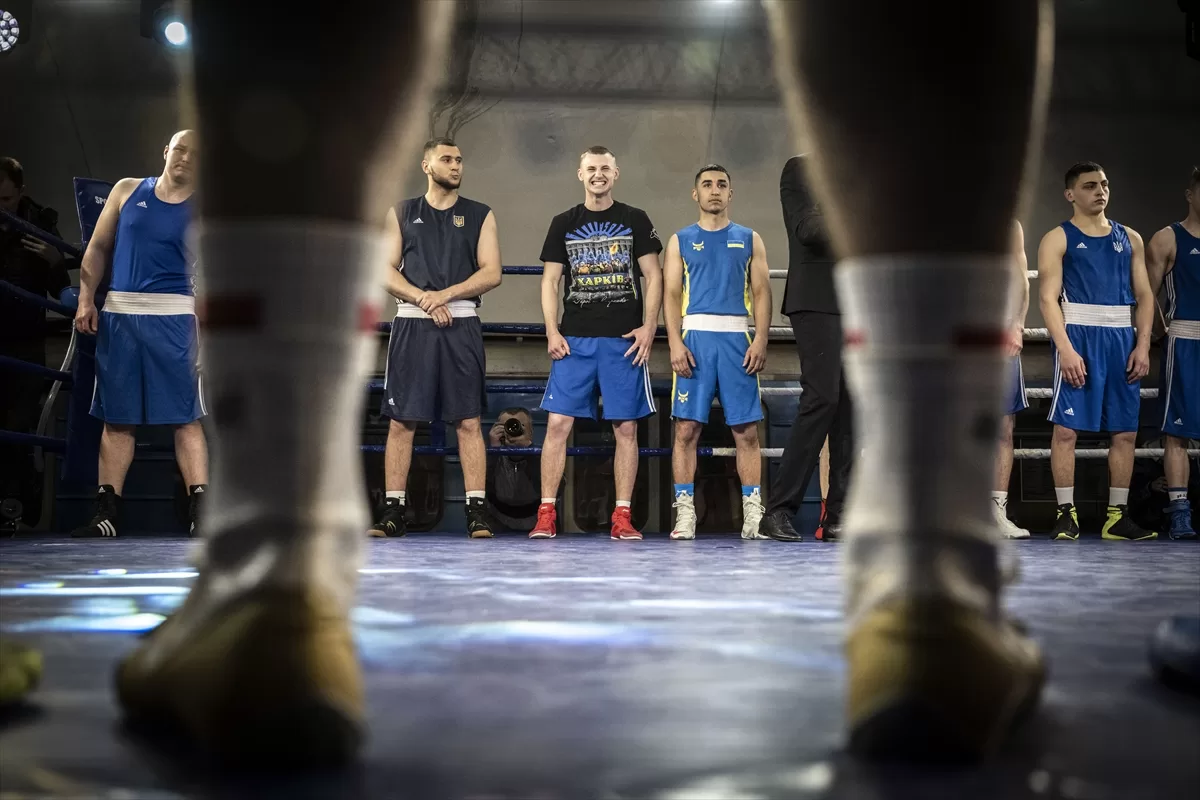 Ukrayna'da güvenlik nedeni ile boks turnuvası metro istasyonunda düzenlendi