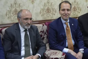 - "7'li masa, 'eyalet sistemini, özerkliği, yerinden yönetimi biz kabul