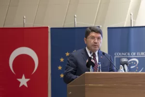 ANKARA (AA) – Adalet Bakanı Yılmaz Tunç, "Geç verilmiş bir