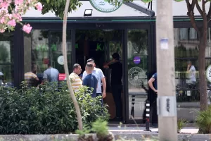 ADANA (AA) – Adana'da bir kadını tabancayla öldüren kişi, aynı