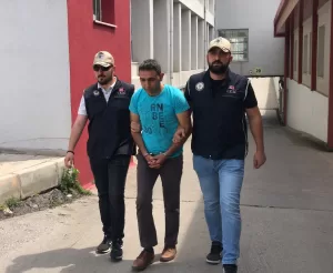 ADANA (AA) – Adana'da haklarında kesinleşmiş hapis cezası bulunan 4