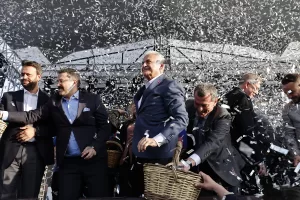 İSTANBUL (AA) – AK Parti Genel Başkanvekili Binali Yıldırım, 14