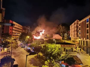 BALIKESİR (AA) – Balıkesir'in Bandırma ilçesinde otluk alanda çıkan yangın