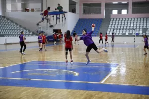 BİNGÖL (AA) – RIDVAN KORKULUTAŞ – Hentbolda 15 Yaş Altı