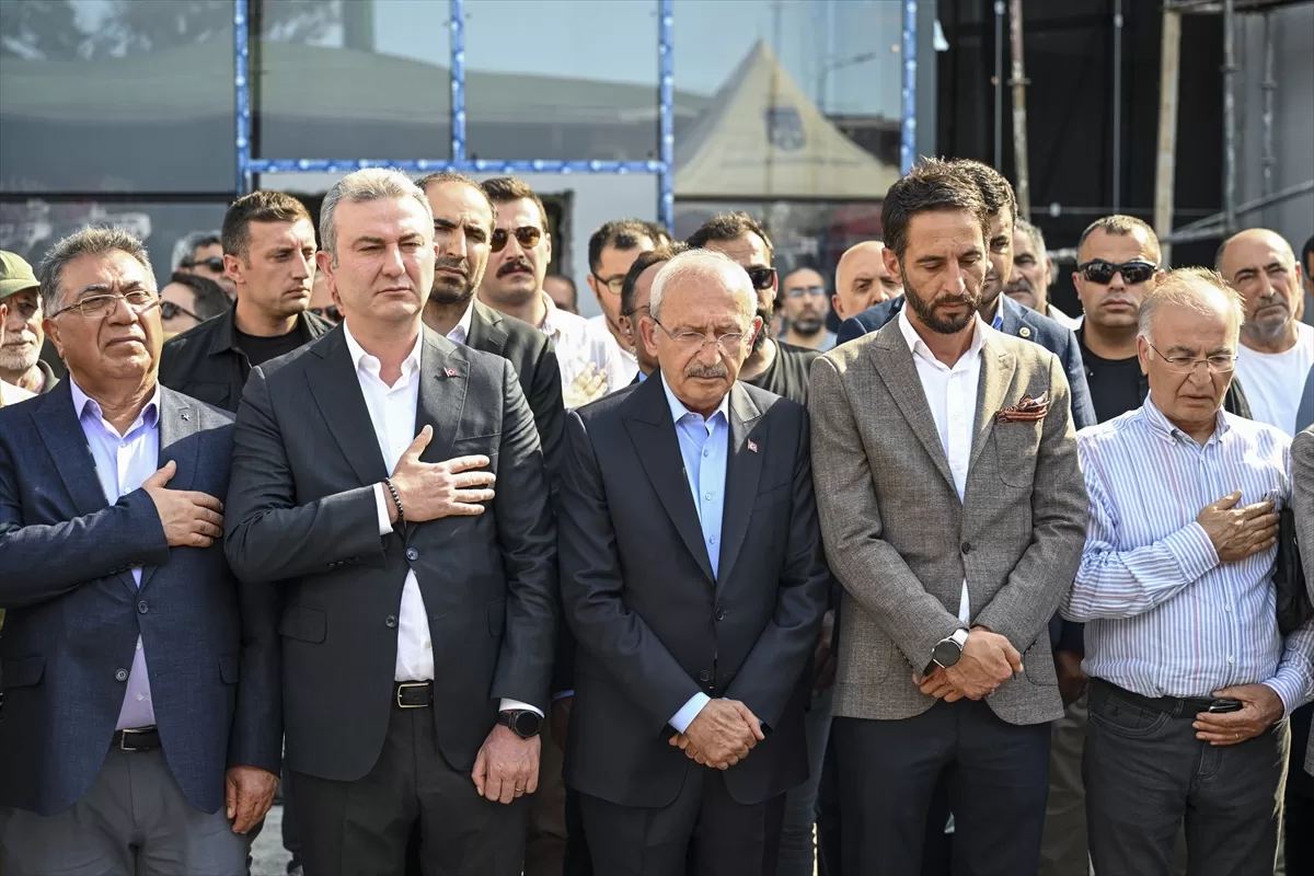 CHP Genel Başkanı Kılıçdaroğlu, dayısı Hüseyin Gündüz'ün cenaze törenine katıldı