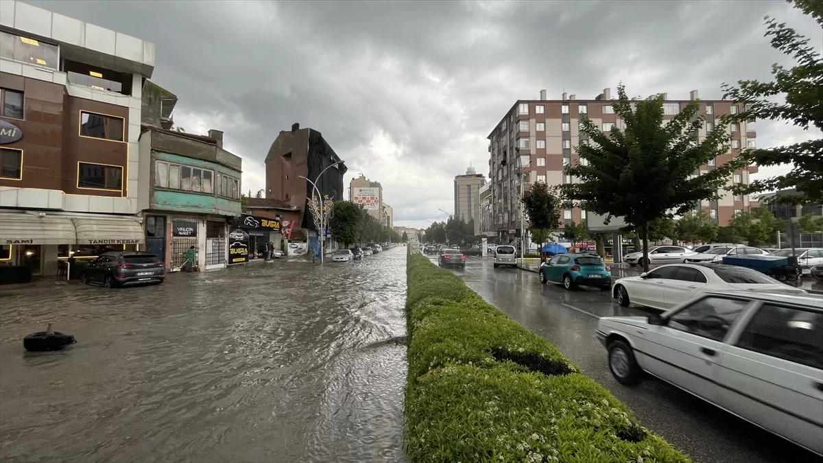 Çorum'da sağanak etkili oldu