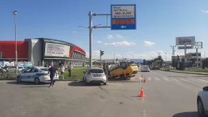 ÇORUM (AA) – Çorum'da taksi ile otomobilin çarpışması sonucu 4