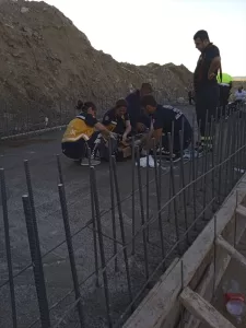 DİYARBAKIR (AA) – Diyarbakır'da yolcu minibüsünün menfeze çarpması sonucu 9