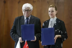 İZMİR (AA) – Dokuz Eylül Üniversitesi (DEÜ) ile Kırgızistan Uluslararası