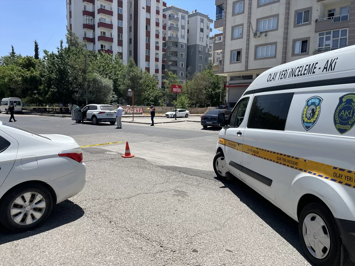 Gaziantep’te boşanma aşamasındaki eşinin tüfekle vurduğu kadın ile babası öldü