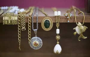 - Ticaret Bakanlığı Gümrük Muhafaza ekiplerince gerçekleştirilen operasyonda toplam 4