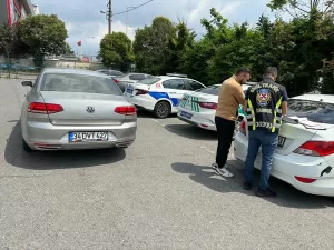 İSTANBUL (AA) – Kartal'da makas atarak trafiği tehlikeye düşürdüğü belirlenen