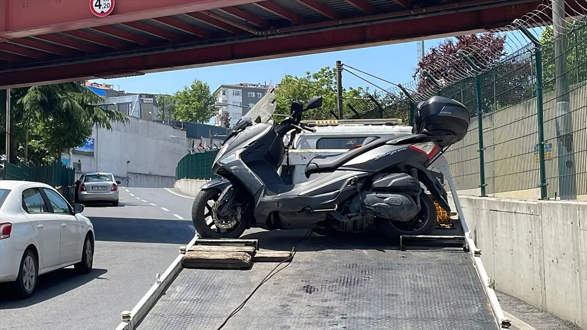 GÜNCELLEME – İstanbul'da okul çevreleri ve servis araçlarında denetim yapıldı