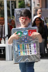 KARABÜK (AA) – Karabük'te geri dönüşüme dikkati çekmek isteyen anaokulu