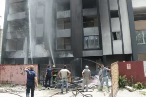 KAYSERİ (AA) – Kayseri'de yapımı devam eden 12 katlı binanın