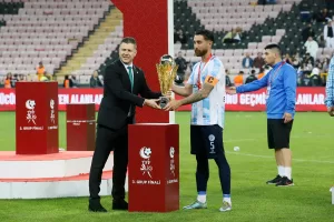 Stat: Eskişehir Yeni Hakemler: Bahattin Şimşek, Abdullah Bora Özkara, Cemil