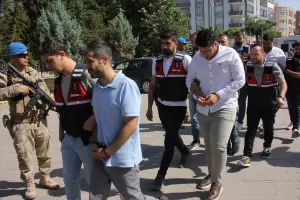 KİLİS (AA) – Kilis'te rüşvet vererek sınırdan ürün geçirilmesi iddiasına
