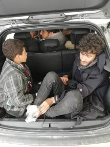 - Göçmen kaçakçılığı iddiasıyla iki şüpheli gözaltına alındı