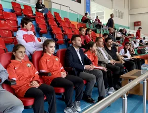 KIRŞEHİR (AA) – Kırşehir'de düzenlenen Küçükler ve Yıldızlar Kız-Erkek Türkiye