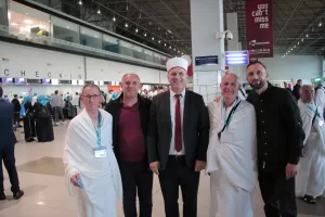 ÜSKÜP (AA) – Hac vazifesini yerine getirmek üzere Kuzey Makedonya'dan