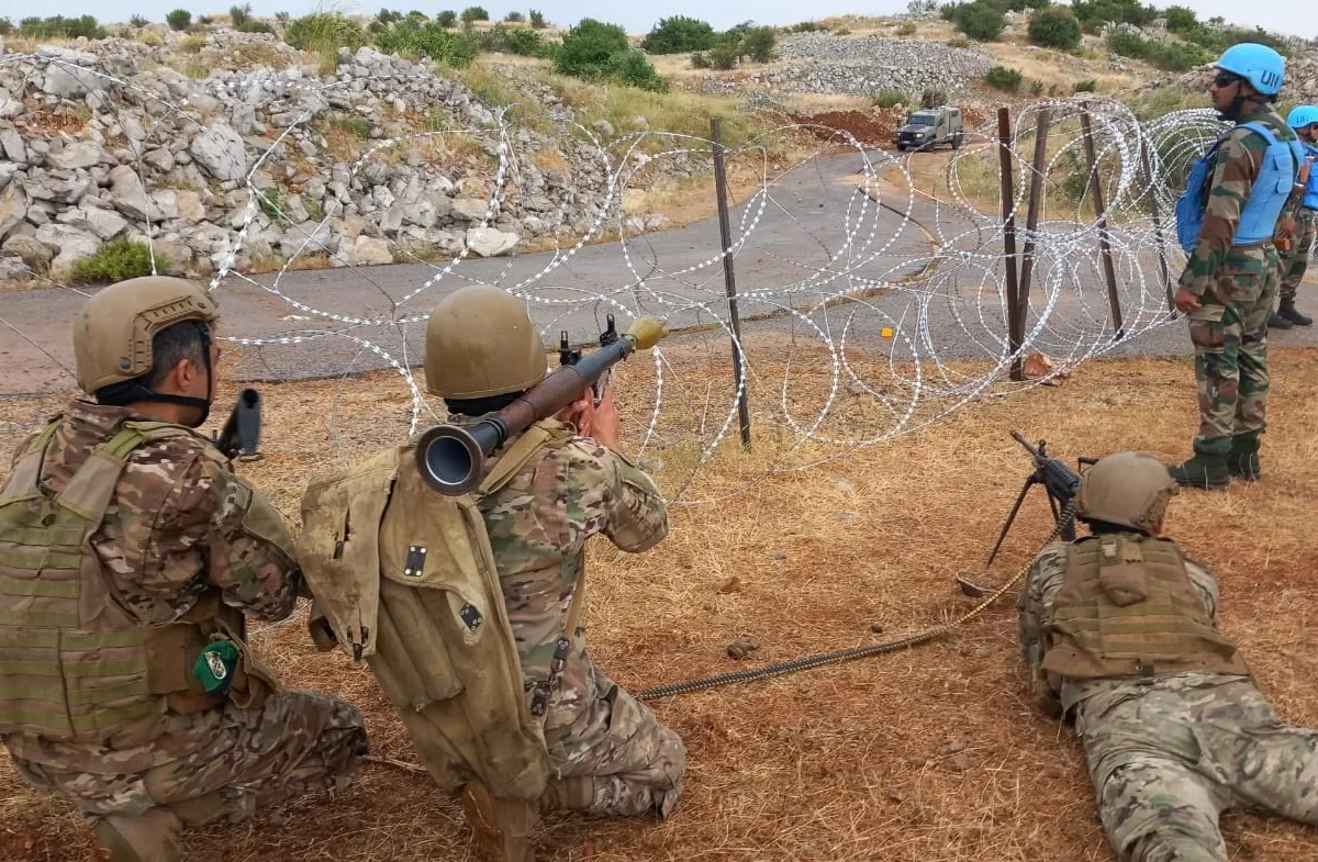 BEYRUT (AA) – Lübnan'ın güneyinde bazı vatandaşların, İsrail'in sınıra çektiği