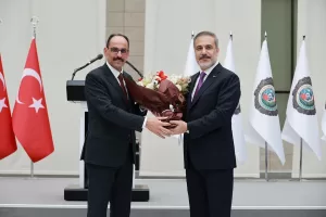 - İbrahim Kalın, yeni kabinede Dışişleri Bakanı olan Hakan Fidan'dan