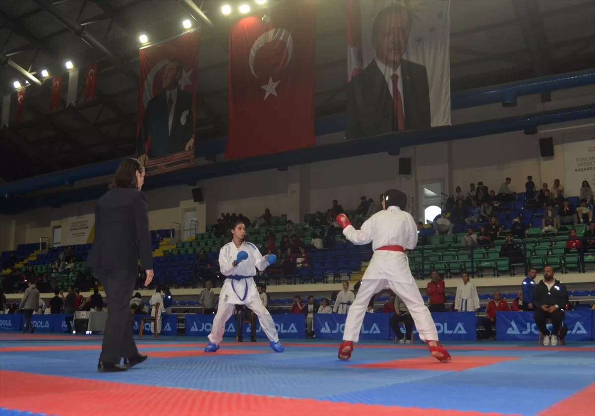 Karatede Okul Sporları Gençler Türkiye Birinciliği müsabakaları, Kütahya'da başladı