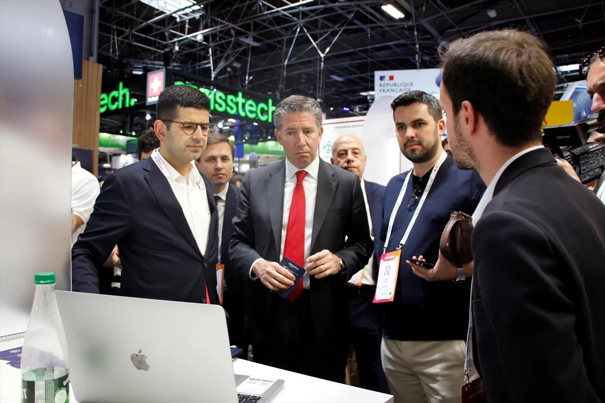 Paris'teki teknoloji fuarı VivaTech, Türk şirketlerin katılımıyla başladı