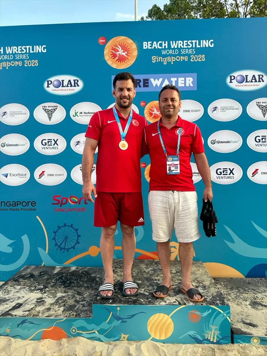 Plaj güreşinde Mahmut Özkaya gümüş madalya kazandı
