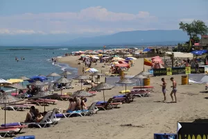 SAKARYA (AA) – Sakarya'nın Karadeniz'e kıyı ilçesi Karasu, Kurban Bayramı'nın