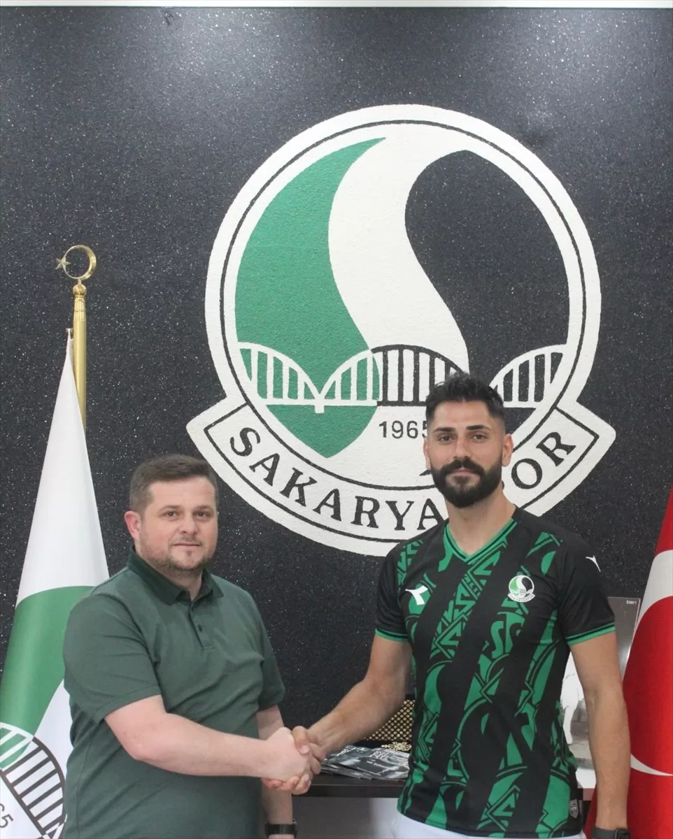 Sakaryaspor, kaleci İbrahim Demir'i renklerine bağladı