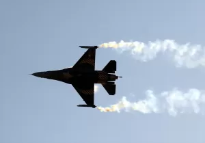 AMASYA (AA) – Türk Hava Kuvvetlerinin akrobasi timi SOLOTÜRK, Amasya'nın