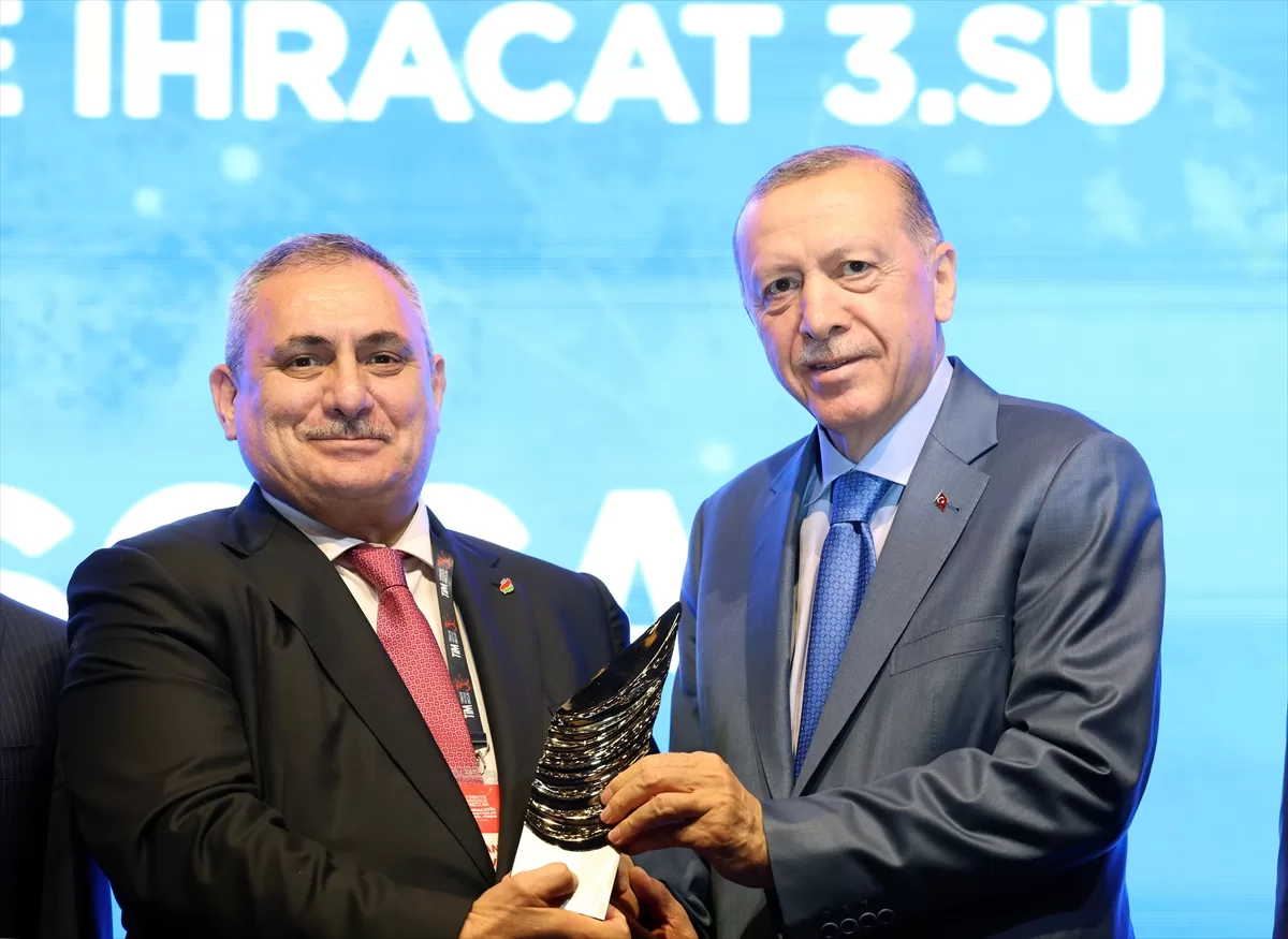 İSTANBUL (AA) – Cumhurbaşkanı Recep Tayyip Erdoğan, olumsuz küresel ekonomik