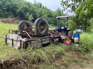 TOKAT (AA) – Tokat'ın Erbaa ilçesinde römorklu traktörün devrilmesi sonucu