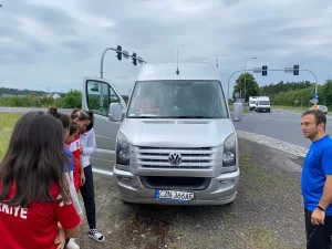 - Milli sporcuların sağlık durumunun iyi olduğu, 13.30'da oynanması gereken