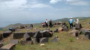 BİTLİS (AA) – Van Gölü Aktivistleri Derneği üyeleri, Bitlis'in Adilcevaz